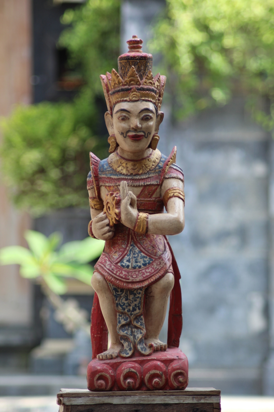 Balinese Arts Antique Kejujuran adalah modal pertama 